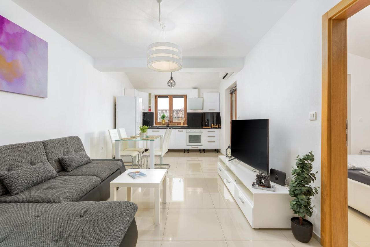 Apartment Bailey Pula Exteriér fotografie